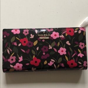Kate spade Stacy wallet